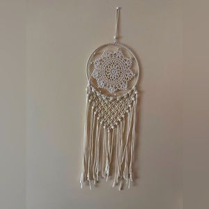 Cream-Colored Simple but Chic Dream Catcher
